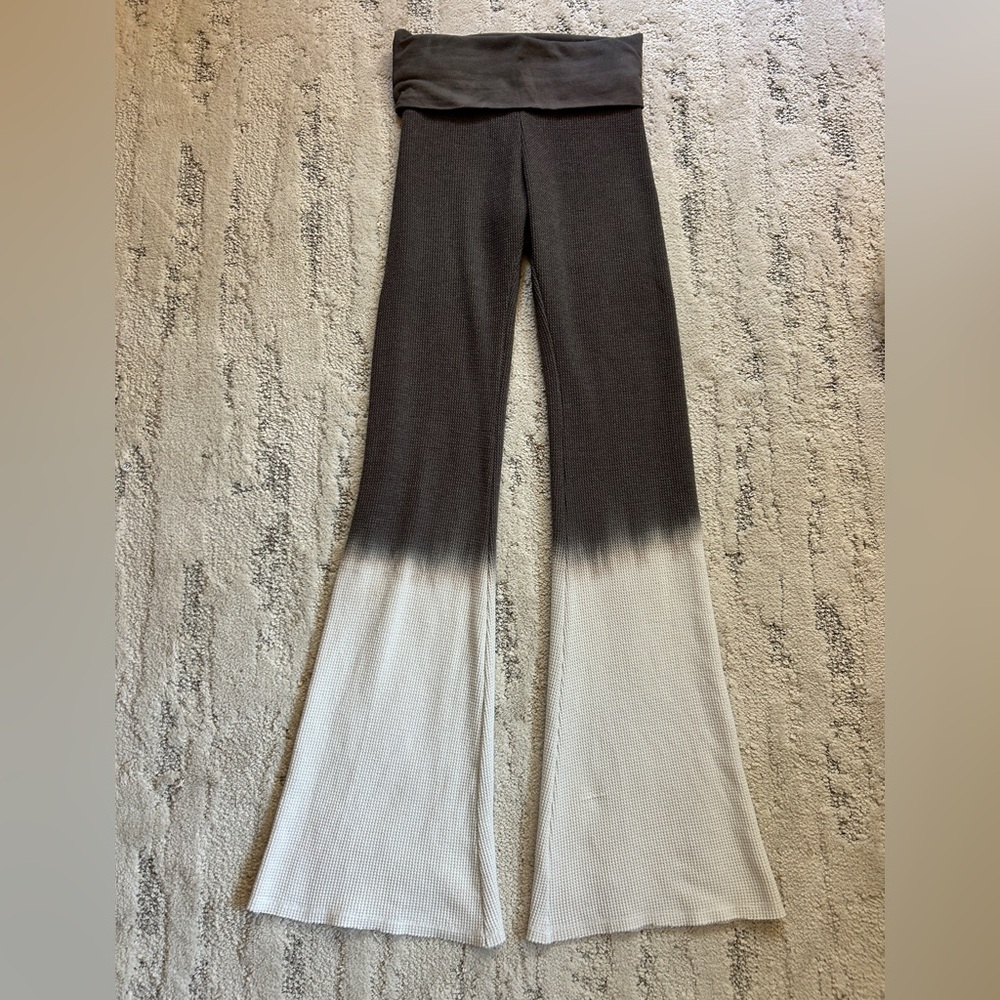 Boys Lie Gray & White Ombré Gold Over Yoga Pants